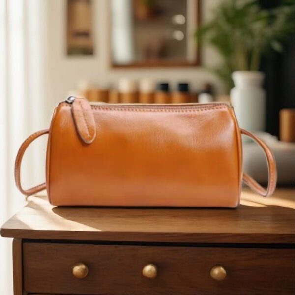 Women's Bag Simple Fashion Advanced Retro Crossbody Versatile